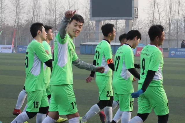 梁靖崑1-3不敌郭冠宏，无缘中国大满贯16强